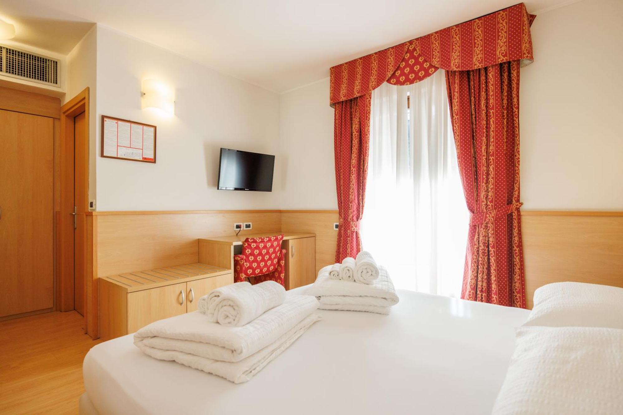 טורבולה Club Hotel E Residence La Vela מראה חיצוני תמונה