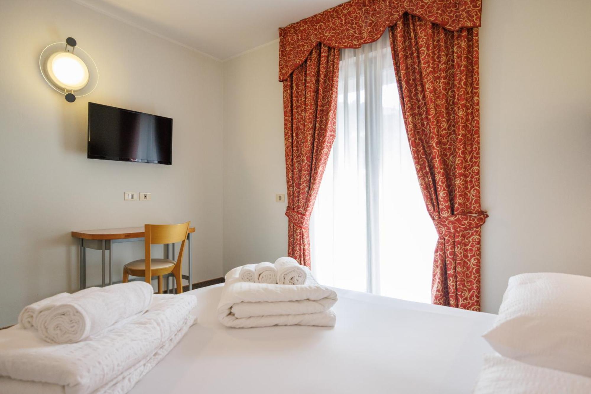 טורבולה Club Hotel E Residence La Vela מראה חיצוני תמונה