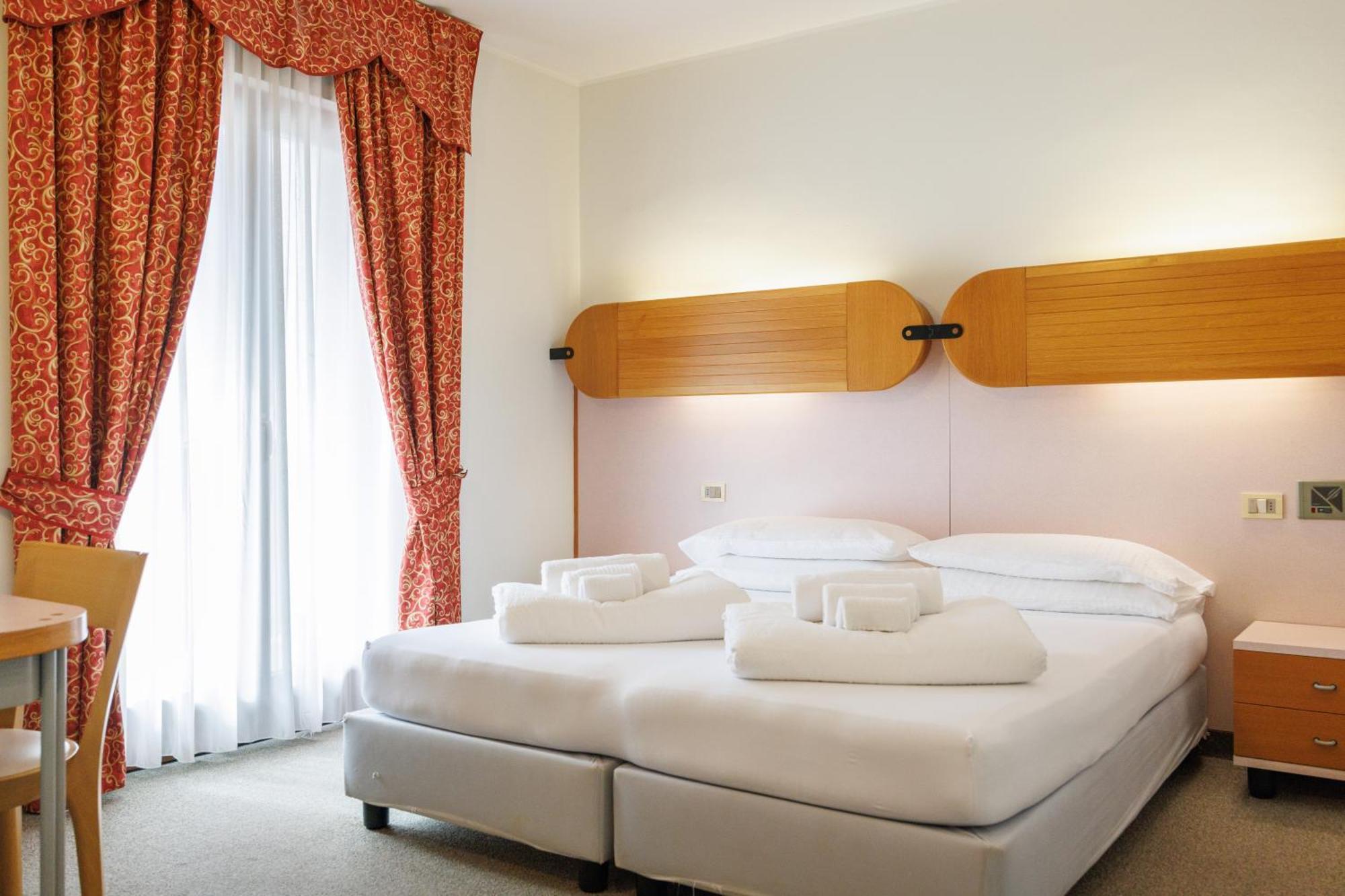 טורבולה Club Hotel E Residence La Vela מראה חיצוני תמונה